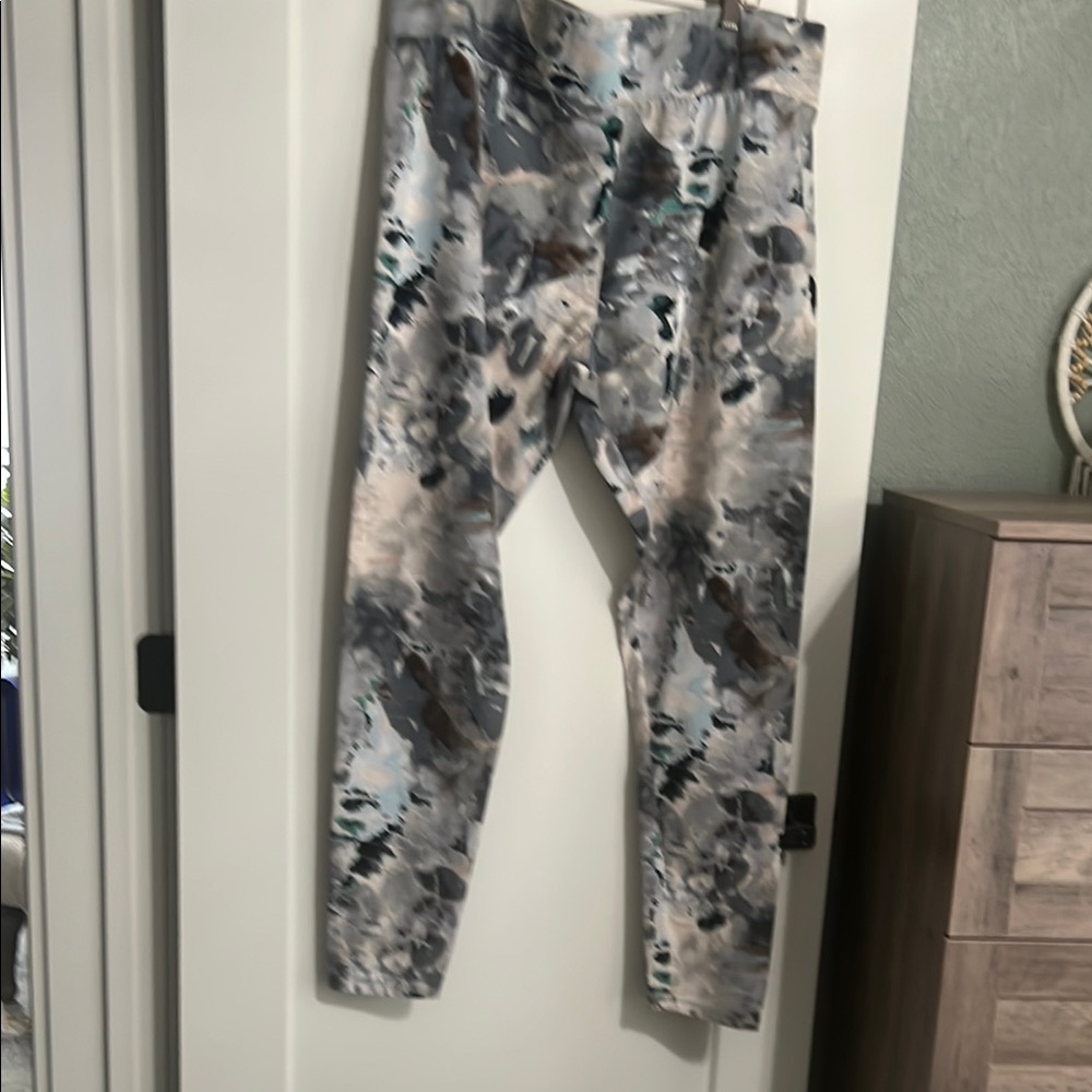 LOGO by Lori Goldstein Abstract Print Pants - Gray and Brown